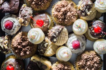 cupcake and cake lot